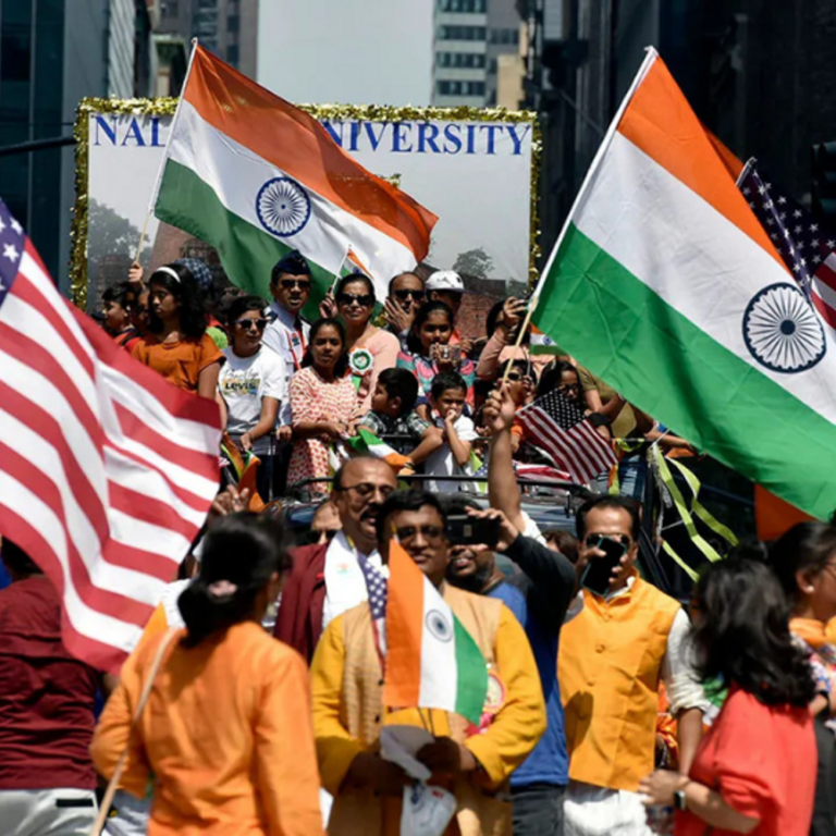 अमेरिका में 1 लाख भारतीयों की नौकरी पर खतरा:ट्रम्प ने डीईआई भर्तियों पर लगाई रोक, श्वेतों के लिए जॉब बढ़ाना चाहते हैं