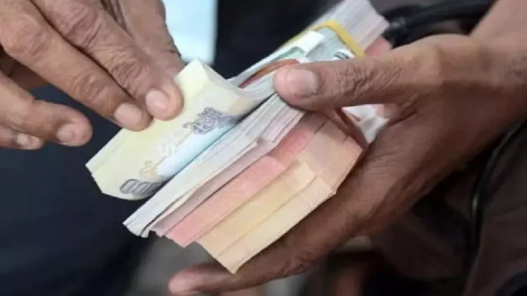 शिक्षक ने 27 साल में 38 लाख वेतन पाया, संपत्ति बनाई 8.36 करोड़ रुपये; EOW की छापेमारी में खुलासा