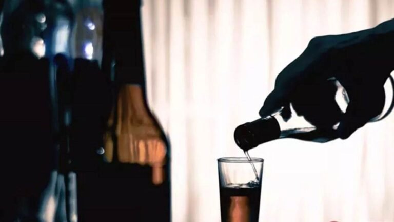 भारत में अमेरिका की बरबन व्हिस्की होगी सस्ती, सरकार ने 100 फीसदी तक घटाई इंपोर्ट ड्यूटी