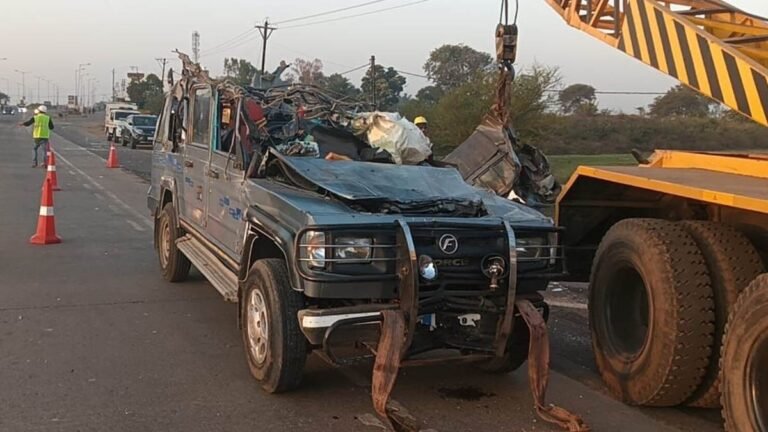 Jabalpur Accident: जबलपुर के पास सिहोरा में कार और बस की टक्कर में 6 लोगों की मौत, दो घायल