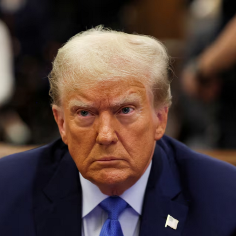 ट्रम्प ने कनाडा-मेक्सिको पर 25%, चीन पर 10% टैरिफ लगाया:व्हाइट हाउस बोला- इन देशों के ड्रग्स भेजने से अमेरिका में लाखों जानें गईं