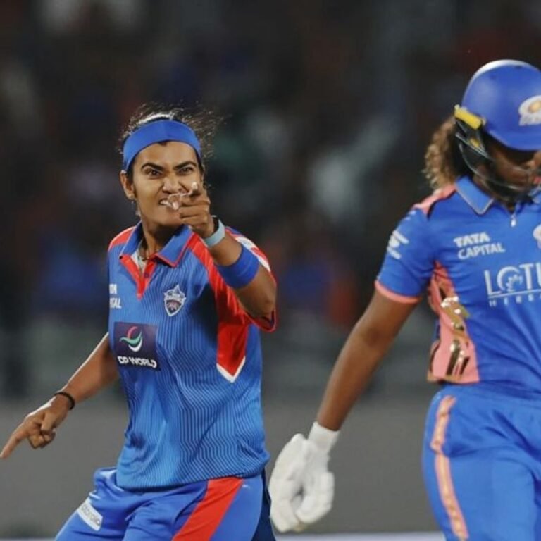 WPL में दिल्ली vs मुंबई:MI ने 2 विकेट गंवाए, यस्तिका और हेली मैथ्यूज आउट; स्कोर 66/2