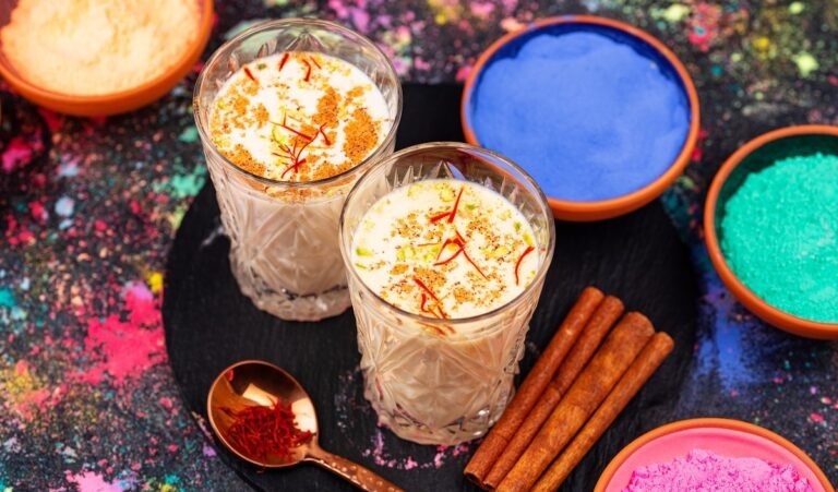 Maha Shivaratri 2025 । भोलेनाथ को प्रसाद के रूप में चढ़ाई जाती है ठंडाई, जानें क्यों?