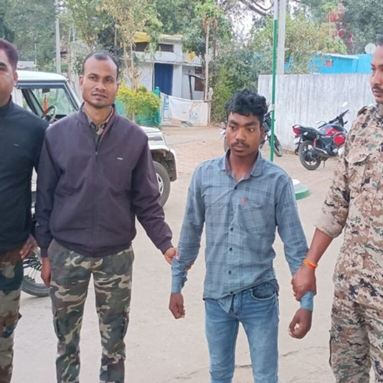 10वीं की छात्रा 6 महीने की प्रेग्नेंट…तबीयत बिगड़ी तब खुलासा:बलरामपुर में प्रेमी के साथ बनाया था संबंध; 19 साल का आरोपी गिरफ्तार