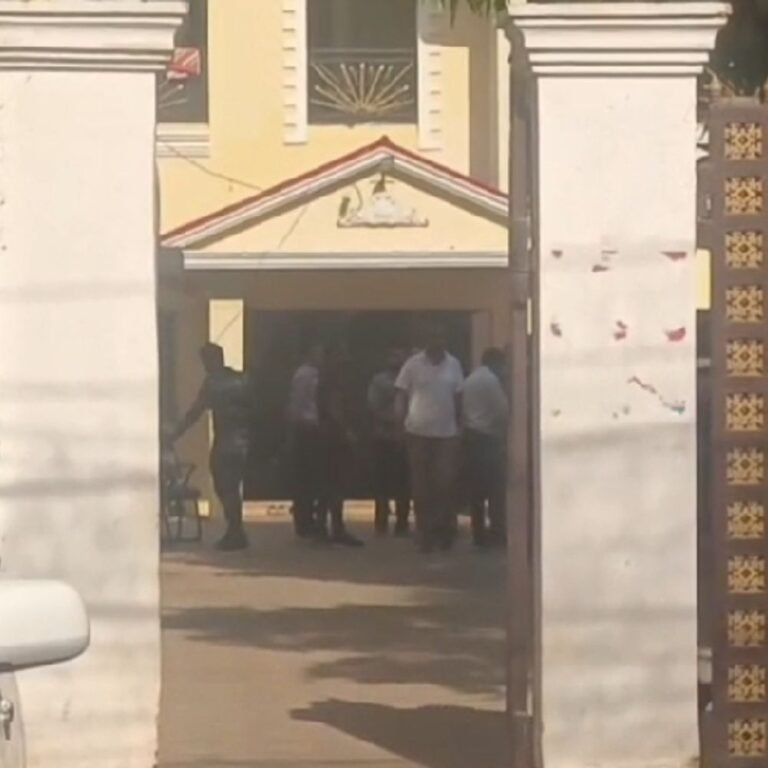 बस्तर चेंबर ऑफ कॉमर्स अध्यक्ष के घर IT की रेड:श्याम सोमानी के दफ्तर पर भी दबिश; रायपुर से पहुंची टीम, खंगाल रहे दस्तावेज