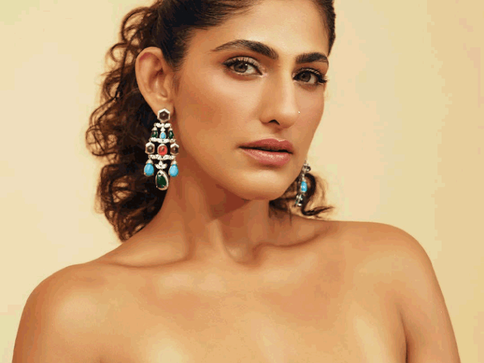 कुब्रा सैत ने किया एबॉर्शन का खुलासा, अकेले लिया फैसला:एक्ट्रेस ने बताया कैसे बिना किसी को बताए करवाया एबॉर्शन, फैसले के बाद महसूस किया अकेलापन