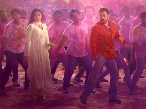 फिल्म सिकंदर का बम बम भोले शंभू गाना रिलीज:सलमान ने दिखाए जबरदस्त डांस मूव्स, होली के हिसाब से लिरिक्स और बीट थोड़ी धीमी