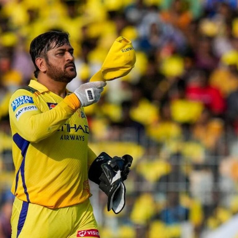 धोनी बोले- अभी रिटायरमेंट नहीं ले रहा:मेरे खेलने न खेलने का फैसला मेरा शरीर करता है; कोच फ्लेमिंग ने भी नकारा था