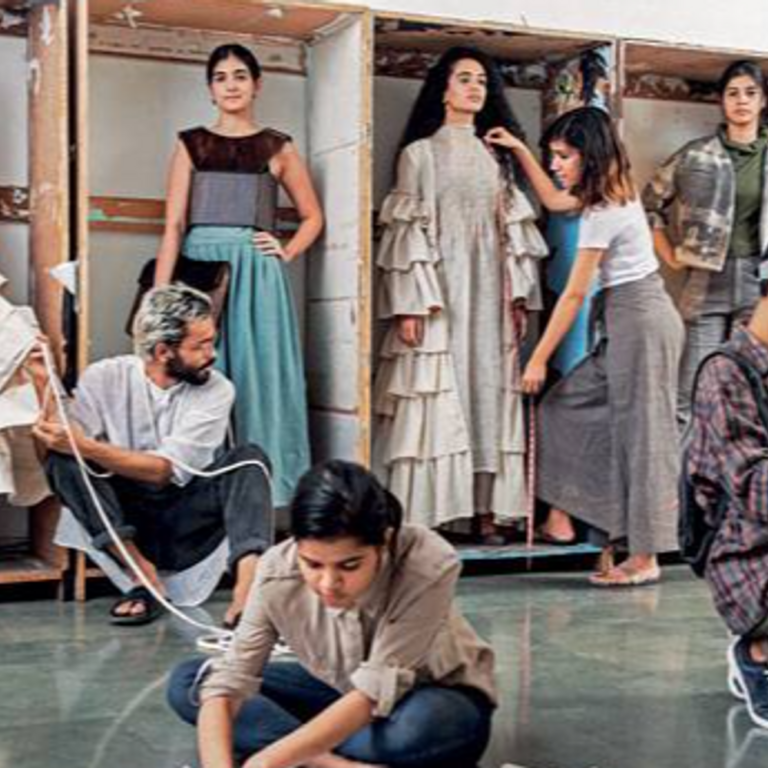 नवा रायपुर में बनेगा 271 करोड़ का NIFT:फैशन एक्सपर्ट बनेंगे छत्तीसगढ़ के युवा, सब्यसाची जैसे मशहूर डिजाइनर्स इन्हीं संस्थानों से निकले