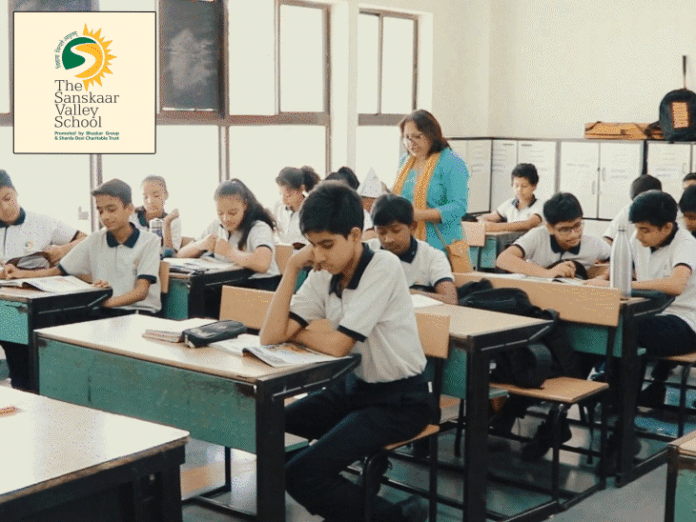 TSVS के 2 स्टूडेंट्स का 15 इंटरनेशनल यूनिवर्सिटीज में सिलेक्शन:द संस्कार वैली स्कूल के शुभ-ईशना जाएंगे हावर्ड और स्टैनफोर्ड, भारत लौटकर करेंगे काम