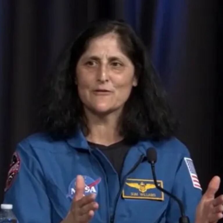 स्पेस से लौटने पर सुनीता विलियम्स की पहली प्रेस कॉन्फ्रेंस:कहा- धरती के माहौल में ढलने की कोशिश कर रहे हैं; स्पेसएक्स को शुक्रिया कहा़