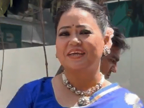 माधुरी बनीं भारती तो पैपराजी ने किया भद्दा कमेंट:बोले- उबली हुई माधुरी दीक्षित; कॉमेडियन ने भी मजेदार अंदाज में दिया करारा जवाब