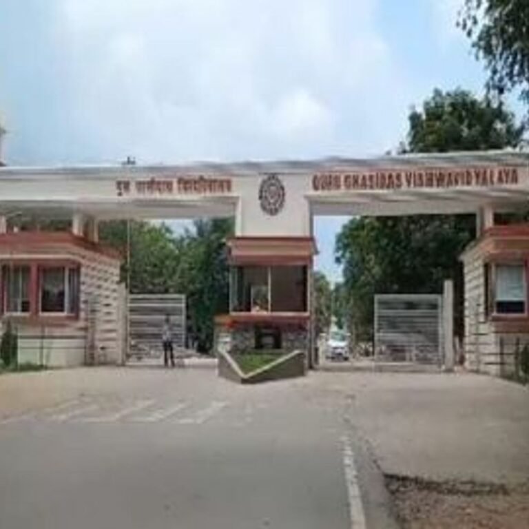 जबरन नमाज पढ़वाने का मामला:सीयू- प्रोग्राम ऑफिसर समेत 8 के खिलाफ एफआईआर