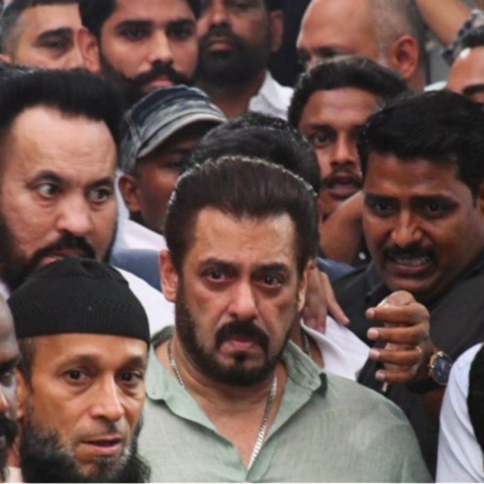 सलमान खान को फिर मिली धमकी:घर में घुसकर मारने और कार को बम से उड़ाने की बात कही, वर्ली पुलिस स्टेशन में आया कॉल