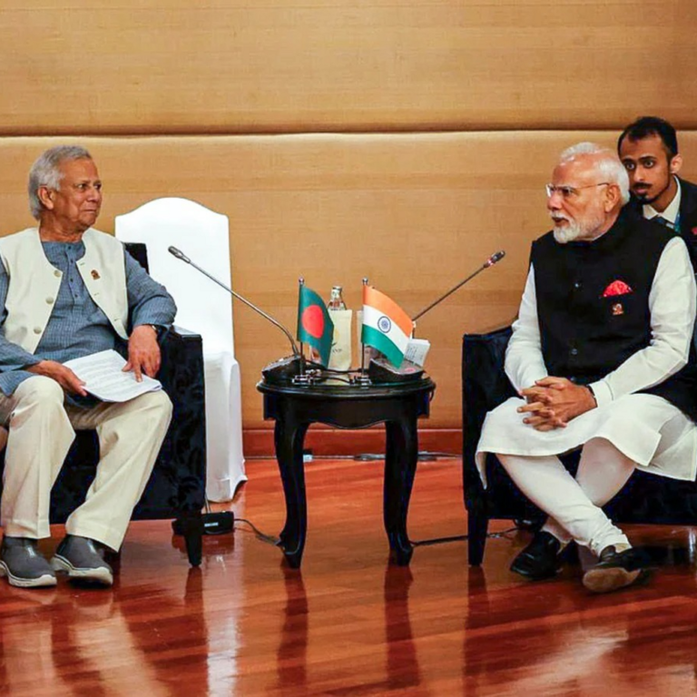 भारतीय एयरपोर्ट से विदेश में कार्गो नहीं भेज पाएगा बांग्लादेश:भारत ने सुविधा वापस ली; बांग्लादेशी अंतरिम PM के चीन में दिए बयान के बाद एक्शन