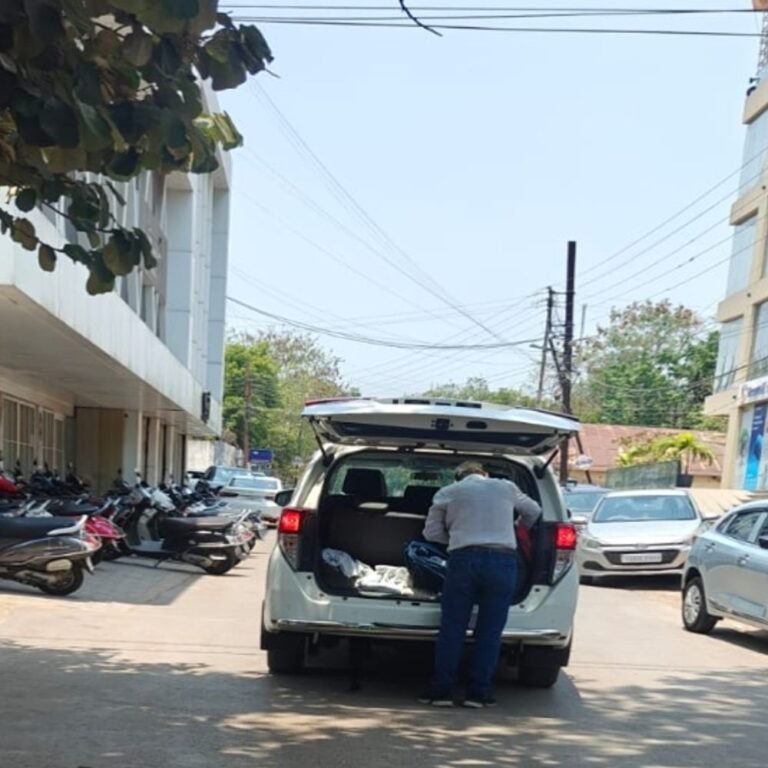 रिटायर्ड IAS अनिल टुटेजा के घर CBI का छापा:शराब घोटाला मामले में हो रही जांच, 6 से ज्यादा अधिकारी मौजूद