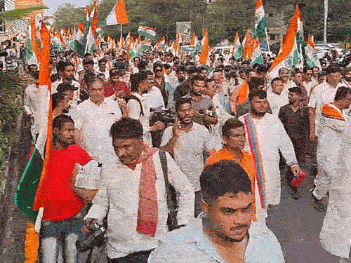 ऑपरेशन सिंदूर…रायपुर में बीजेपी की तिरंगा यात्रा:प्रदेश अध्यक्ष बोले- अब पाकिस्तान ने नजर उठाया, तो कड़ा प्रहार होगा, पुरंदर ने कहा- उजाड़ देंगे