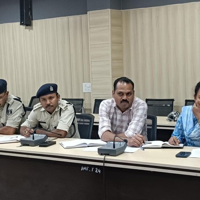 कोरिया में आपदा प्रबंधन प्राधिकरण समिति की बैठक:पुल-डैम और पर्यटन स्थल जैसी संवेदनशील जगहों पर सुरक्षा व्यवस्था बढ़ाने के निर्देश