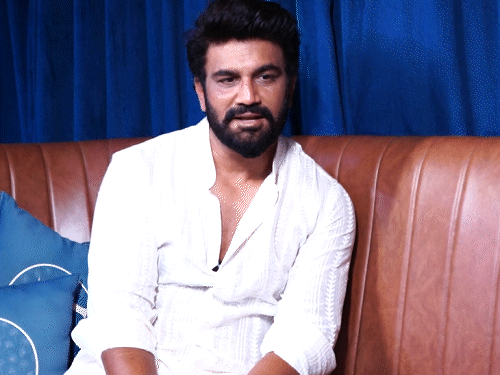 गाने में दिखा शरद केलकर का छत्रपति शिवाजी अवतार:बोले- महाराज के इतिहास को आगे बढ़ाने की कोशिश, एक दिन उनपर बनाऊंगा लंबी सीरीज