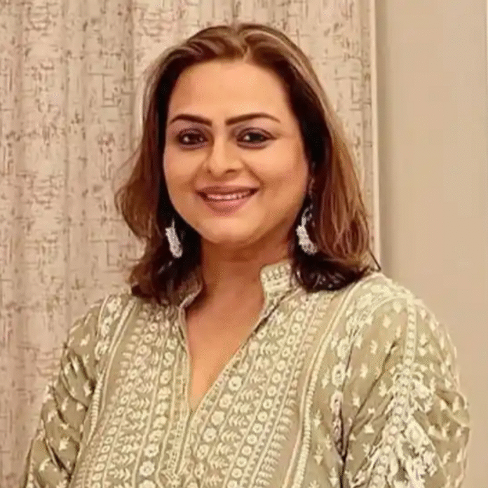 शिल्पा शिरोडकर को हुआ कोरोना:पोस्ट शेयर करते हुए दी जानकारी, कहा- अपना ख्याल रखें और मास्क जरूर पहने