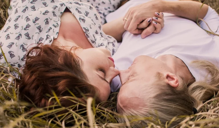 Love Horoscope For 12 May 2025 | आज का प्रेम राशिफल 12 मई | प्रेमियों के लिए कैसा रहेगा आज का दिन