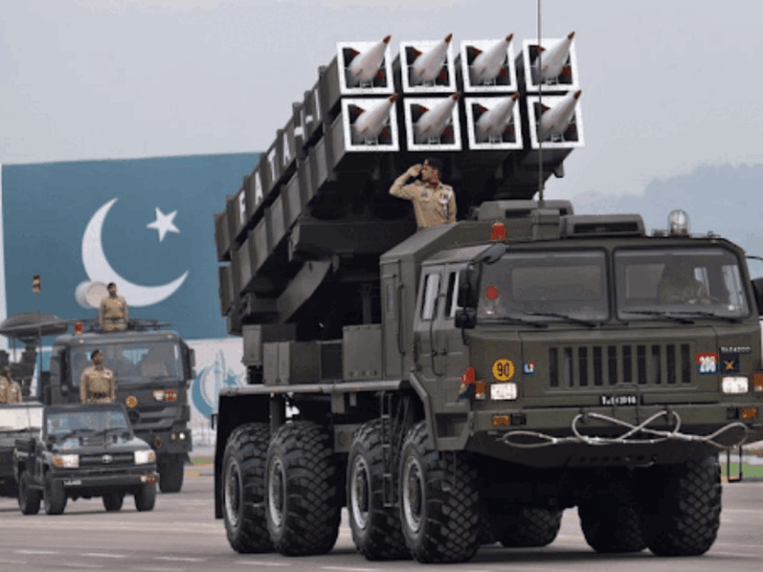 अमेरिकी रिपोर्ट- पाकिस्तान अपना परमाणु जखीरा मॉर्डन बना रहा:चीन उसे हथियार सप्लाई कर रहा, मेक इन इंडिया के बावजूद भारत अभी भी रूस पर निर्भर