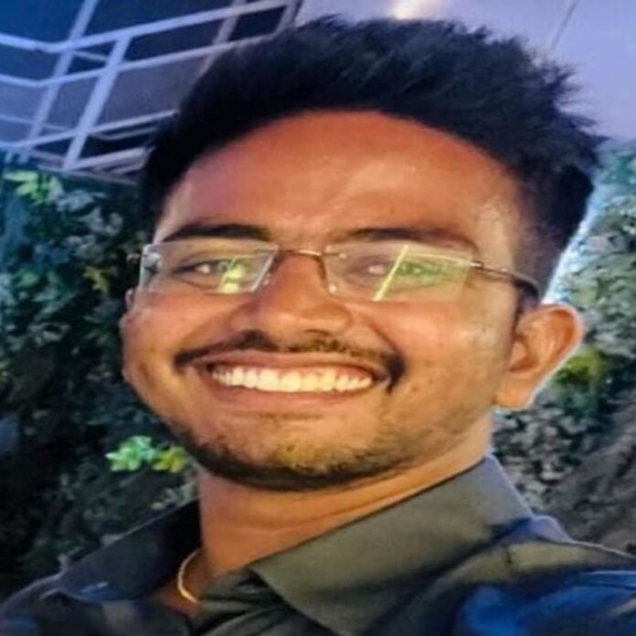 रायपुर AIIMS में तेलंगाना के डॉक्टर ने लगाई फांसी:पर्दे के कपड़े को फंदा बनाकर झूला, सुसाइड नोट में लिखा- सॉरी मम्मी-पापा, वर्क प्रेशर है