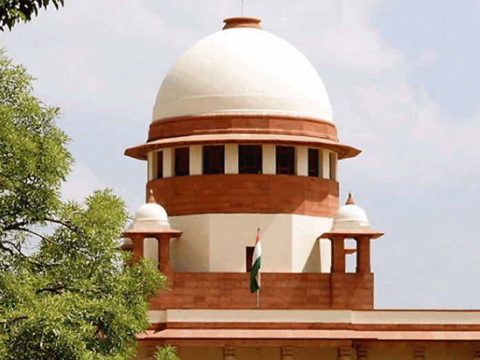 कमल हासन फिल्म विवाद, SC की कर्नाटक सरकार को फटकार:कहा- बंदूक तानकर फिल्म देखने से नहीं रोक सकते; एक्टर पर कन्नड़ के अपमान का आरोप