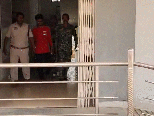 पोते ने पेट्रोल डालकर दादा को जिंदा जलाया:बोला- मां और पत्नी पर रखता था गंदी नजर, जमीन बंटवारे में भी कुछ नहीं दिया