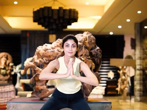 अंतरराष्ट्रीय योग दिवस 2025:शिल्पा-मलाइका, अनुपम खेर समेत कई सेलेब्स ने किया योग; ‘वन अर्थ, वन हेल्थ’ थीम के जरिए लोगों को किया जागरूक