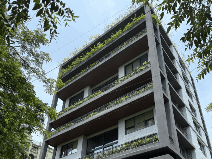 रणबीर-आलिया का 250 करोड़ का ड्रीम बंगला बनकर तैयार:कपल जल्द करेंगे गृहप्रवेश, बेटी राहा के नाम रजिस्टर होगा आलीशान आशियाना