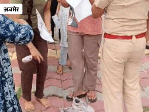 स्कूल लेक्चरर-कोच एग्जाम में नहीं मिली एंट्री, कैंडिडेट्स रोने लगे:कई जगह अभ्यर्थियों से नोकझोंक, जूते उतरवाए; आयोग ने तीन परीक्षाएं स्थगित की