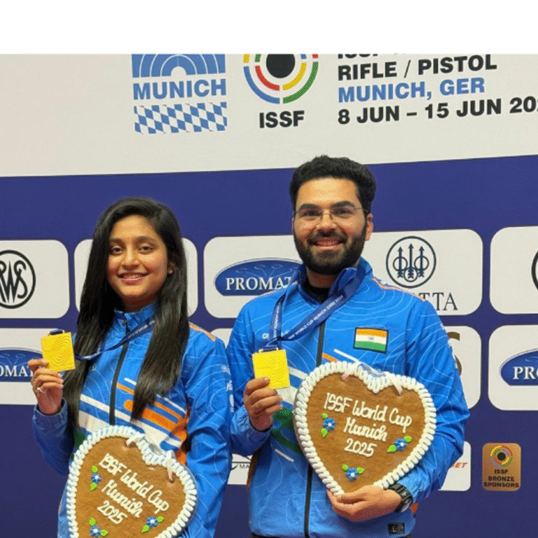 बोरसे-बाबूता की जोड़ी ने वर्ल्डकप में गोल्ड जीता:10 मीटर एयर राइफल मिक्स्ड इवेंट में पहले स्थान पर रहे; भारत तीसरे स्थान पर