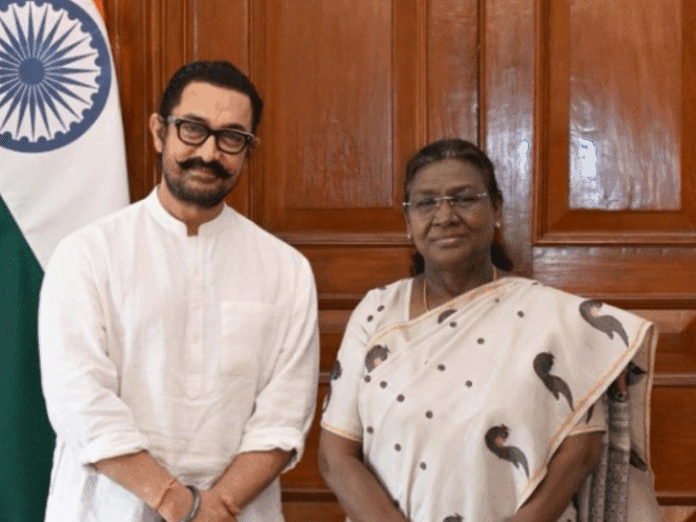 आमिर खान ने की राष्ट्रपति द्रौपदी मुर्मू से मुलाकात:सितारे जमीन पर की राष्ट्रपति भवन में स्पेशल स्क्रीनिंग रखी थी, पूरी कास्ट रही मौजूद