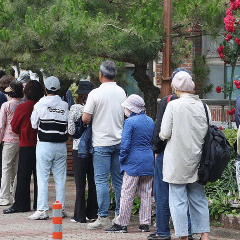 साउथ कोरिया में राष्ट्रपति चुनाव के लिए वोटिंग जारी:तीन घंटे में 9.2% वोटिंग; डेमोक्रेटिक पार्टी और पीपुल पावर पार्टी में मुकाबला; रिजल्ट कल आएगा