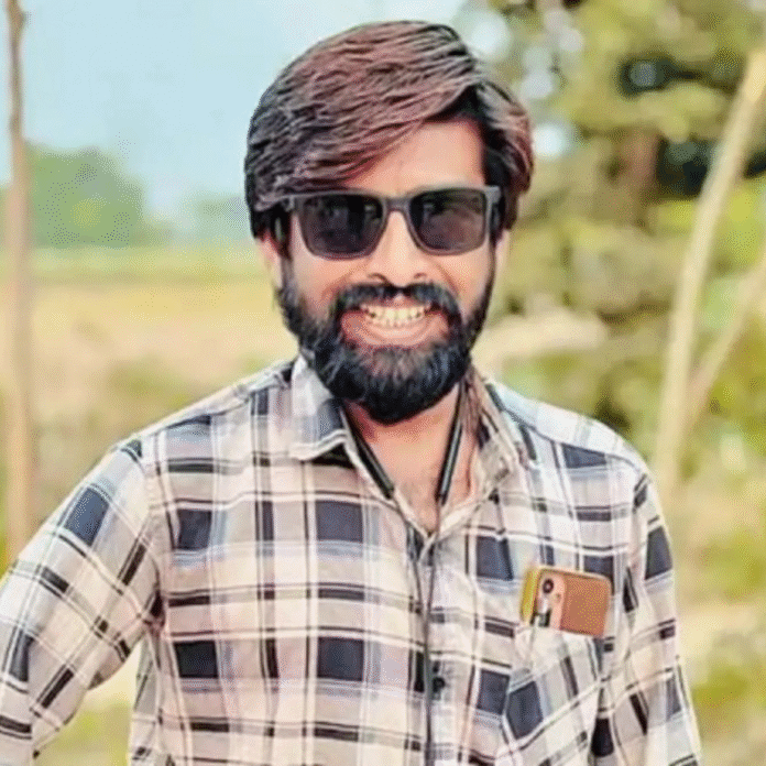 अहमदाबाद प्लेन हादसे में लापता फिल्ममेकर महेश जीरावाला का निधन:डीएनए जांच से पुष्टि हुई, परिजनों को सौंपा गया शव