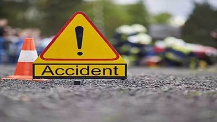 Jabalpur Accident News: हाइवा ने टक्कर मारा, मोटरसाइकिल सहित युवक को 500 मीटर घसीटा