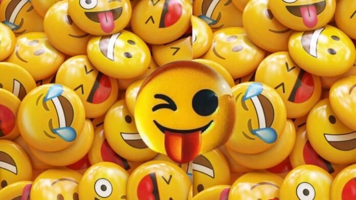 World Emoji Day 2025: हंसते, खिलखिलाते, मायूस इन चेहरों का भी होता है एक दिन, रोचक है इसका सफर