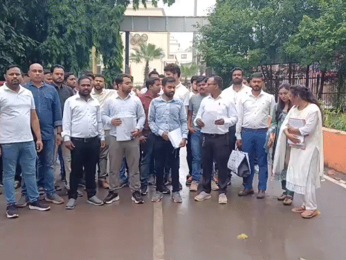 RI-भर्ती में 72 रिश्तेदार बैठे...चयन 13 का:जांच कमेटी ने 22 का सिलेक्शन बताया, कैंडिडेट बोला- मैं जनरल, लेकिन OBC–ST को रिश्तेदार बता दिया