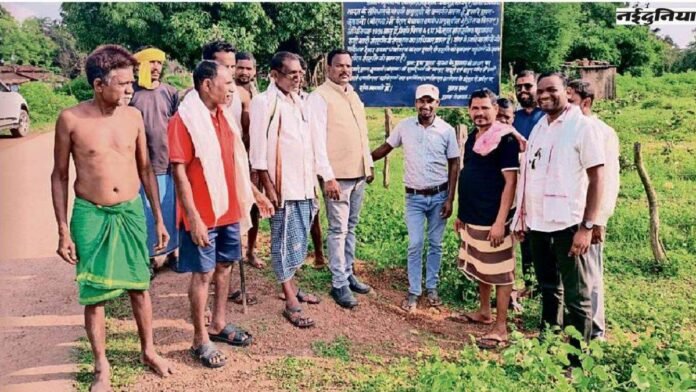धर्मांतरण के खिलाफ छत्तीसगढ़ के गांव वालों ने खोला मोर्चा, बोर्ड पर लिख दी खरी खरी बात