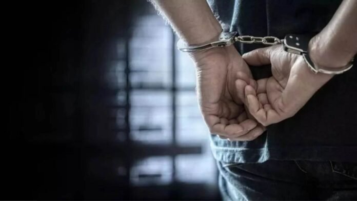 MP News: पहचान छुपाने सिर मुंडवाकर घूम रहा था फरार 10 हजार का इनामी बदमाश, गिरफ्तार