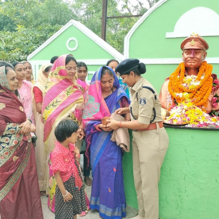 वीर शहीद युगल किशोर वर्मा की 8वीं पुण्यतिथि:58 बार नक्सलियों से मुठभेड़ करने वाले सपूत को बलौदाबाजार के पलारी में दी गई श्रद्धांजलि