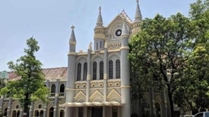 MP High Court: पिता ओवरएज हो गए थे, इसलिए बेटे को दी गई अनुकंपा नियुक्ति वैधानिक