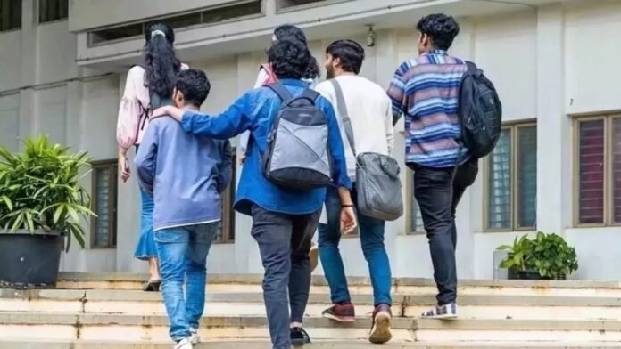 MP Education News: डाटा मिसमैच से अटकी अपार आईडी प्रक्रिया, छात्रों को मिली अस्थायी राहत