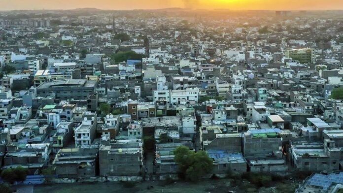 इंदौर में 150 से ज्यादा अवैध कॉलोनियां नियमित कर दीं, विकास शुल्क जमा कराने की कोई व्यवस्था नहीं