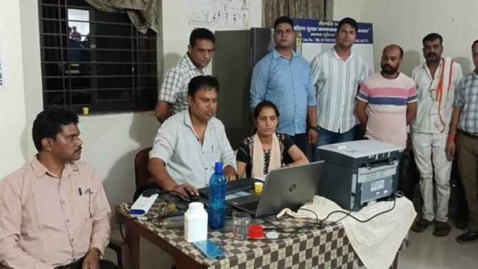 शहडोल में यूरिया की कालाबाजारी करने वाले दो समिति प्रबंधक निलंबित, कलेक्टर ने की कार्रवाई