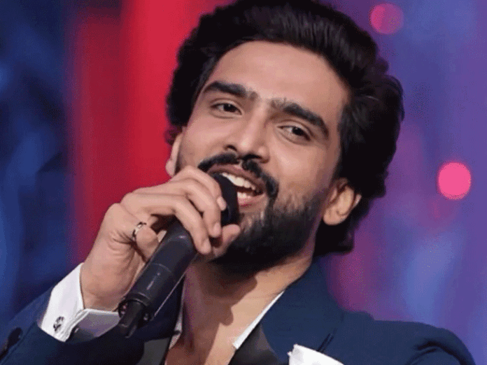 'अपनी पहचान न होने का एहसास उसके लिए झटका था':अमाल मलिक के 'बिग बॉस' में शामिल होने पर पिता डब्बू ने तोड़ी चुप्पी