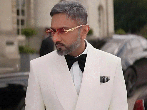 सिंगर हनी सिंह और करन औजला की मुश्किलें बढ़ीं:गानों का महिला आयोग ने लिया एक्शन, डीजीपी से मांगी रिपोर्ट, सिंगर 11 को तलब