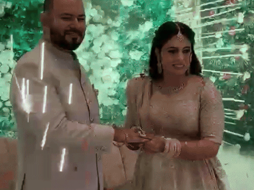 हिसार की इंटरनेशनल रेसलर पूजा की बिजनेसमैन से सगाई:ओलिंपिक गोल्ड मेडलिस्ट को हरा चुकीं; दंगल फिल्म में बबीता फोगाट का रोल ठुकराया,