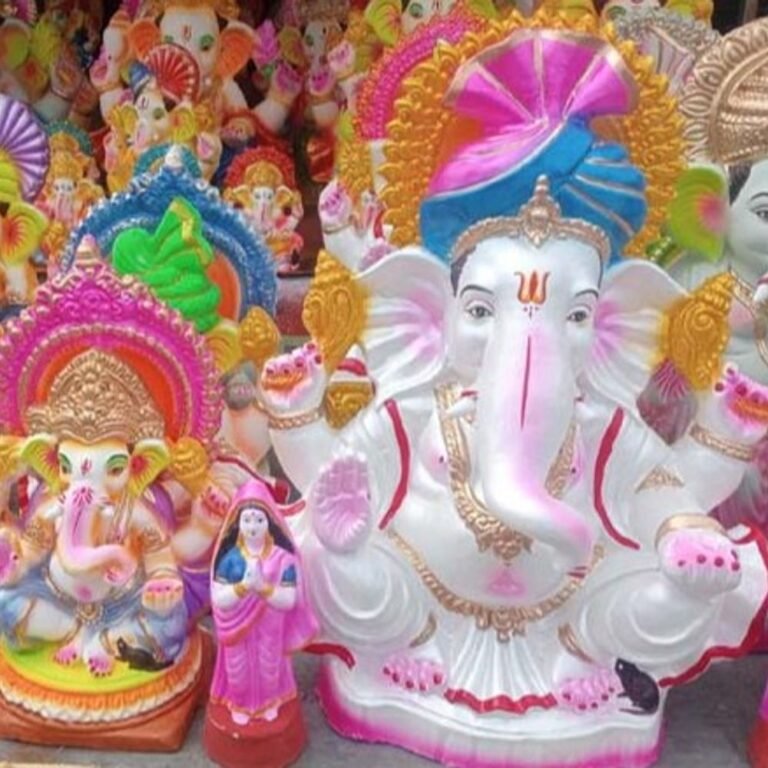 आज विराजेंगे भगवान श्रीगणेश:महाराष्ट्र के सिद्धी विनायक मंदिर के थीम पर पंडाल, रायगढ़ में 11 और 15 फीट ऊंची प्रतिमा की जाएगी स्थापित